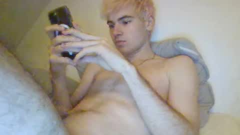 lelele44 online show from January 2026 03:38:01 PM