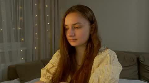 Lelia online show from April 2026 07:42:01 PM