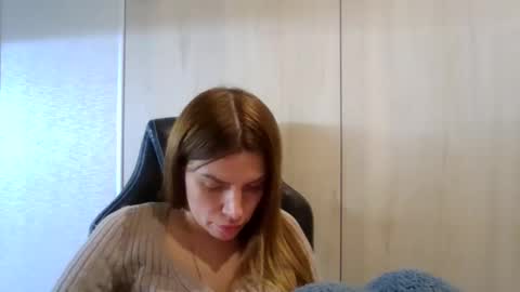 lena6122000 online show from October 2025 07:25:02 PM