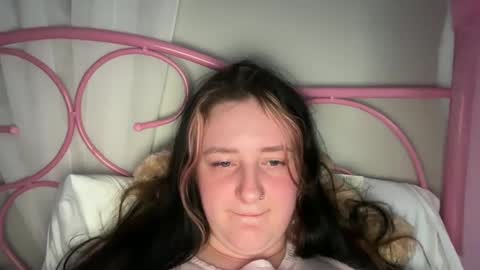 Snapshot of lena_chats chatting on March 2025 10:42:01 PM lena_chats online show from March 2025 10:42:01 PM