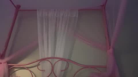 Snapshot of lena_chats chatting on March 2025 12:48:01 AM lena_chats online show from March 2025 12:48:01 AM