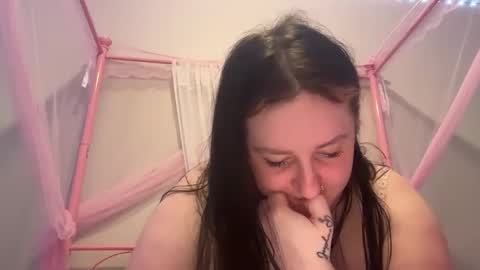 Snapshot of lena_chats chatting on March 2025 09:24:02 AM lena_chats online show from March 2025 09:24:02 AM