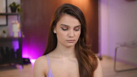 Snapshot of lena_laurent chatting on May 2026 09:05:01 AM Lena Laurent online show from May 2026 09:05:01 AM