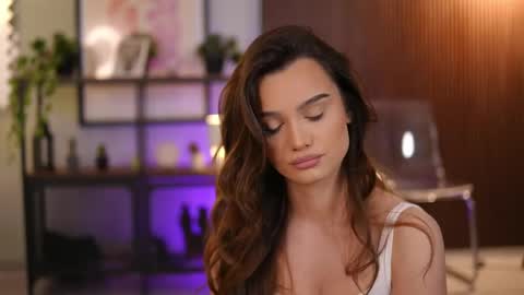 Snapshot of lena_laurent chatting on May 2026 09:16:01 AM Lena Laurent online show from May 2026 09:16:01 AM