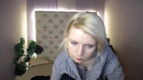 Lena online show from December 2024 07:15:01 AM