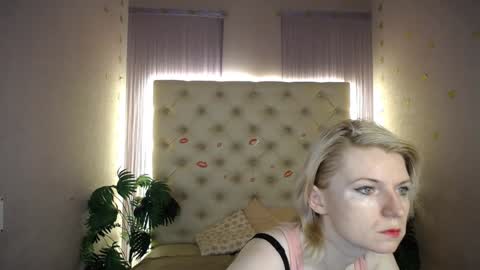 Lena online show from December 2024 03:58:02 AM