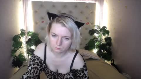 Lena online show from January 2025 08:43:02 AM