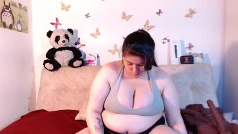 Snapshot of lena_turner_ chatting on February 2026 05:36:01 PM Lena online show from February 2026 05:36:01 PM