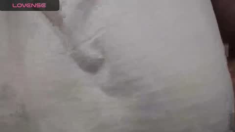 lenagolden online show from November 2025 12:22:02 PM