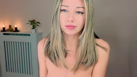 Lena online show from November 2025 08:38:01 AM