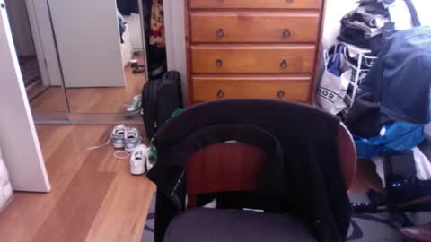 Pussylicker online show from November 2025 12:10:01 AM