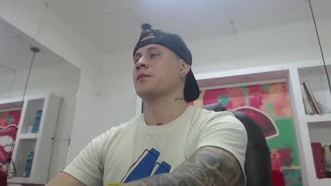 Yesid online show from February 2025 02:06:02 PM