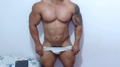 Snapshot of leo_muscleboy chatting on May 2026 12:29:01 AM Leo online show from May 2026 12:29:01 AM