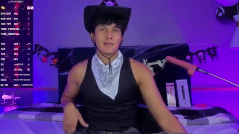 Snapshot of leo_savage_ chatting on November 2025 04:14:01 AM Leo online show from November 2025 04:14:01 AM