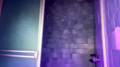 Snapshot of leo_savage_ chatting on November 2025 04:45:02 AM Leo online show from November 2025 04:45:02 AM