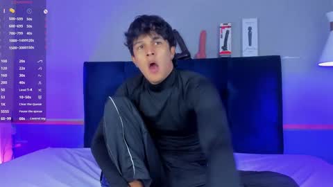 Snapshot of leo_savage_ chatting on November 2025 04:00:01 AM Leo online show from November 2025 04:00:01 AM