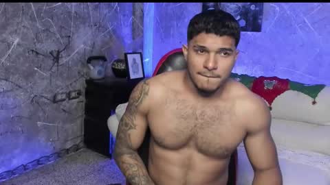 Leo independent model online show from December 2025 03:24:01 AM