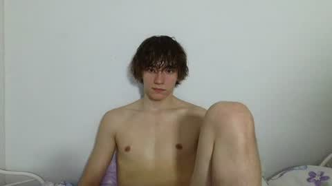 Leon online show from July 2026 10:27:02 PM