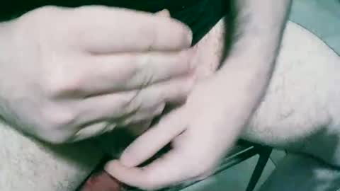 Snapshot of leon_pgorda chatting on January 2025 08:59:01 PM leon_pgorda online show from January 2025 08:59:01 PM