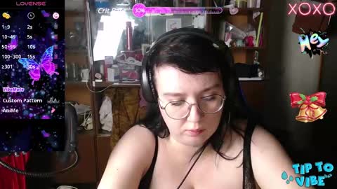 Snapshot of leona_harrison chatting on December 2024 07:50:02 PM Leona Harrison online show from December 2024 07:50:02 PM