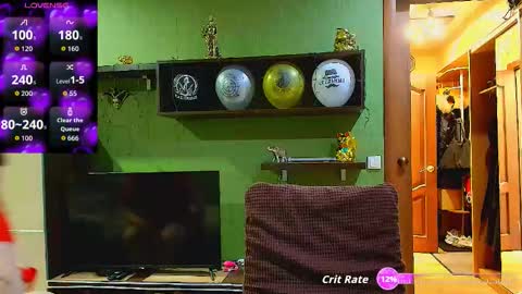 Snapshot of leona_tracie chatting on February 2026 08:08:02 PM Leona tracie online show from February 2026 08:08:02 PM