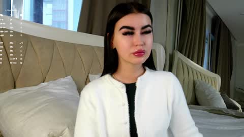 Snapshot of leonameile chatting on April 2026 03:34:02 AM Mila online show from April 2026 03:34:02 AM