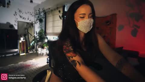 Snapshot of leonamell chatting on October 2025 01:36:02 AM Leo online show from October 2025 01:36:02 AM