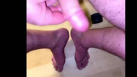 Snapshot of leonardo21y chatting on December 2024 11:10:01 AM Leonardo online show from December 2024 11:10:01 AM