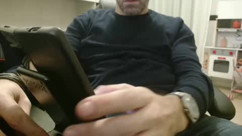 angel e sonia online show from November 2025 04:40:01 PM