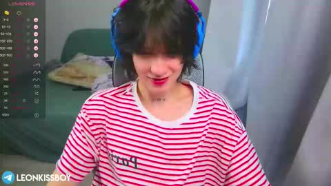 Snapshot of leonkissboy chatting on March 2026 08:26:33 AM leonkissboy online show from March 2026 08:26:33 AM