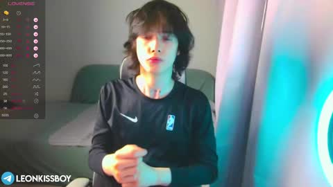 Snapshot of leonkissboy chatting on March 2026 10:26:01 AM leonkissboy online show from March 2026 10:26:01 AM