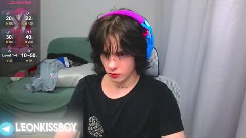 Snapshot of leonkissboy chatting on April 2026 04:14:01 PM leonkissboy online show from April 2026 04:14:01 PM