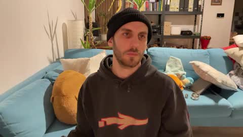 Leon online show from February 2025 08:58:01 PM