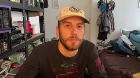 Leon online show from November 2025 09:42:01 AM