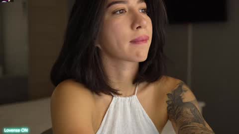 Leora online show from December 2024 03:36:01 PM