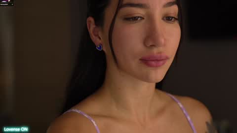 Leora online show from December 2024 04:15:01 PM