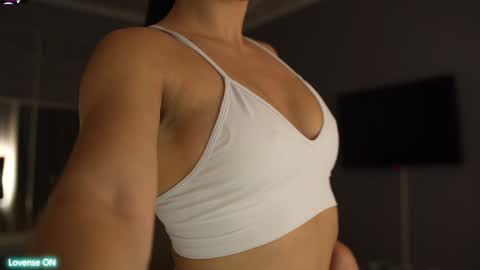 Leora online show from December 2024 04:03:02 PM