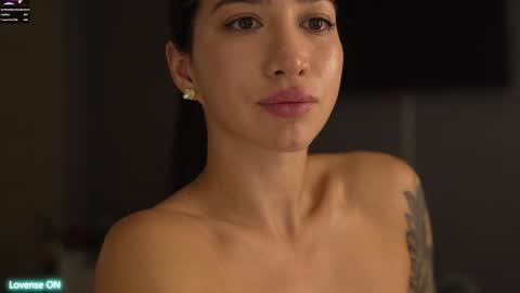 Leora online show from December 2024 07:06:01 PM