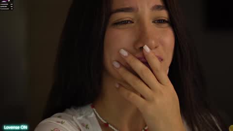 Leora online show from January 2025 05:20:02 PM