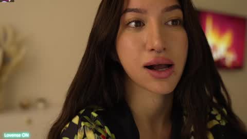 Leora online show from January 2025 08:42:01 PM