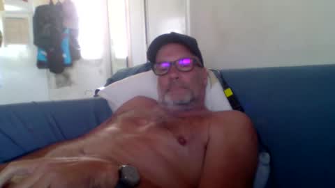 Snapshot of leporonga chatting on October 2025 04:19:01 PM leporonga online show from October 2025 04:19:01 PM