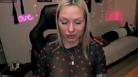 Lerika Moore online show from February 2026 07:18:01 PM