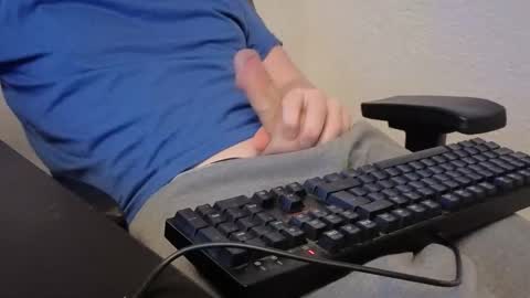 Leroy online show from November 2025 03:23:01 PM