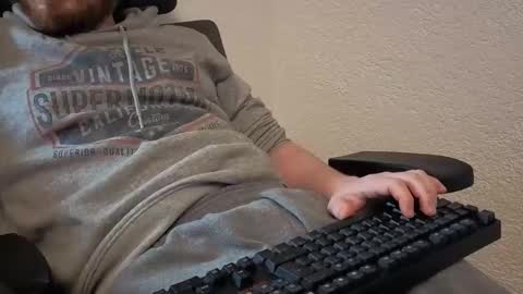 Leroy online show from November 2025 11:10:02 AM