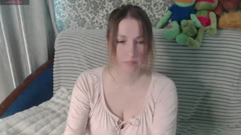 Snapshot of lesanamagic chatting on May 2026 04:37:01 PM LesanaMagic online show from May 2026 04:37:01 PM