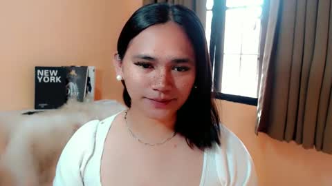 Snapshot of lesleyanderson chatting on October 2025 12:01:02 AM Pat online show from October 2025 12:01:02 AM