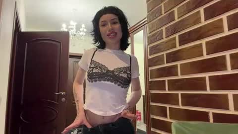 Snapshot of lesleypowderly chatting on July 2026 12:46:01 AM lesleypowderly online show from July 2026 12:46:01 AM