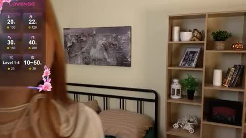 Snapshot of leslie__williams chatting on November 2025 06:10:01 PM Tracy online show from November 2025 06:10:01 PM