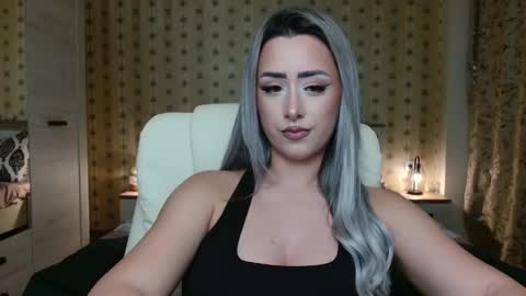 Snapshot of leslie_secret chatting on December 2024 12:56:02 AM leslie_secret online show from December 2024 12:56:02 AM