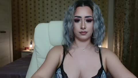 Snapshot of leslie_secret chatting on January 2025 11:43:01 PM leslie_secret online show from January 2025 11:43:01 PM
